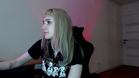 18 y.o online show from 26, 2, 2025