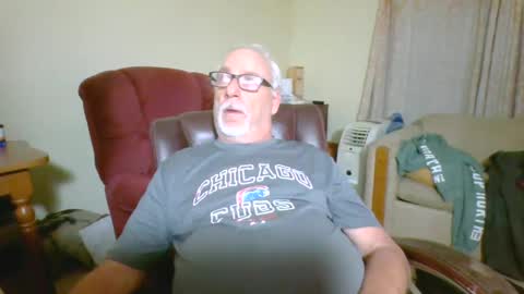 Snapshot of prlbob77 chatting on 26, 1, 2025 prlbob77 online show from 26, 1, 2025