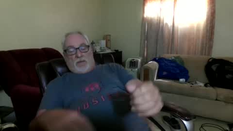 Snapshot of prlbob77 chatting on 27, 9, 2025 prlbob77 online show from 27, 9, 2025