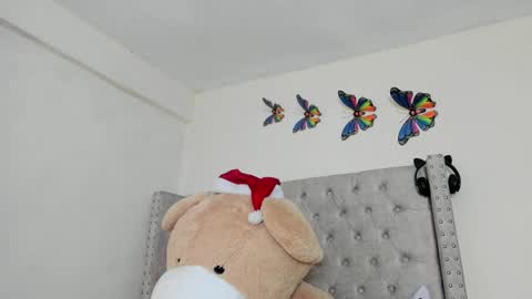 Snapshot of profanared chatting on 27, 12, 2024 Profana Red online show from 27, 12, 2024