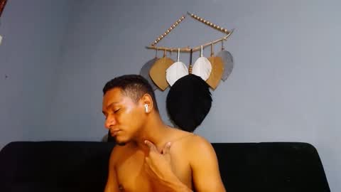 Grande y Gruesa online show from 23, 1, 2025