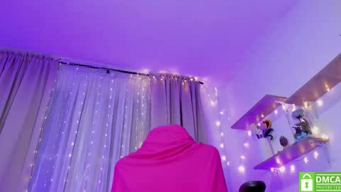    INDEPENDENT MODEL online show from 4, 2, 2026