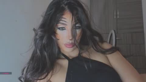 Snapshot of pssiquiss chatting on 1, 11, 2025 Katerine online show from 1, 11, 2025