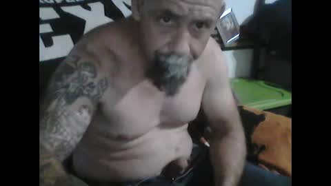 Snapshot of ptyp1973 chatting on 4, 1, 2025 ptyp1973 online show from 4, 1, 2025