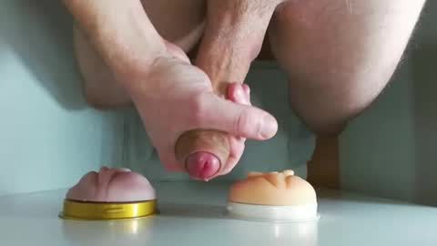 Snapshot of pude90 chatting on 25, 11, 2025 PuDe90 online show from 25, 11, 2025