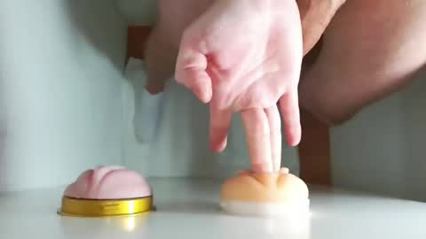 Snapshot of pude90 chatting on 23, 12, 2025 PuDe90 online show from 23, 12, 2025