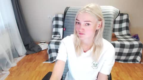 Snapshot of puma_ma chatting on 15, 9, 2025 Polly online show from 15, 9, 2025