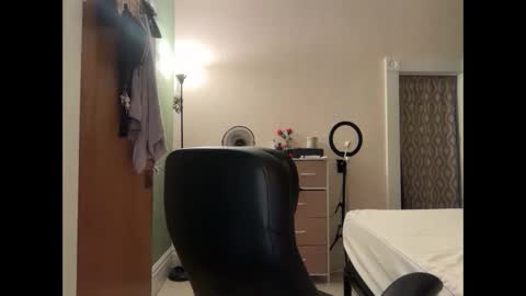 Snapshot of pumpkin_bunny chatting on 11, 11, 2025 Pumpkin bunny online show from 11, 11, 2025