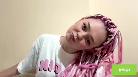 Hello im Mia D online show from 4, 2, 2026