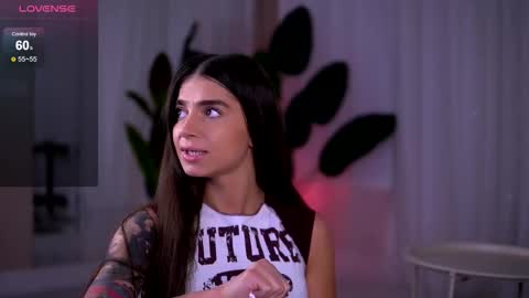 Snapshot of pureellie chatting on 15, 11, 2025 Emily online show from 15, 11, 2025