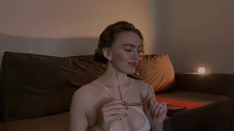 Marie online show from 6, 2, 2025