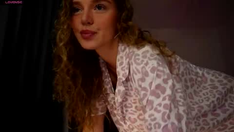 Sasha  wait you here 6 of November. will celebrate my B- day online show from 10, 9, 2025