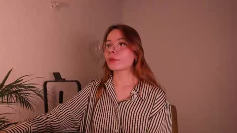 Snapshot of purple_opal chatting on 6, 10, 2025 Vero online from Tuesday to Sunday online show from 6, 10, 2025