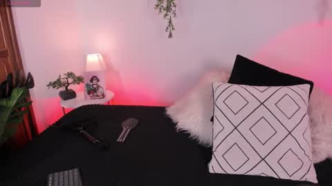 Chloe online show from 13, 11, 2025