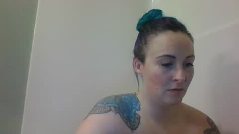 Snapshot of purplevixen27 chatting on 21, 1, 2025 Purplevixen online show from 21, 1, 2025