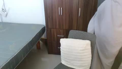 Snapshot of pussiswet_xx chatting on 23, 3, 2026 jessy online show from 23, 3, 2026