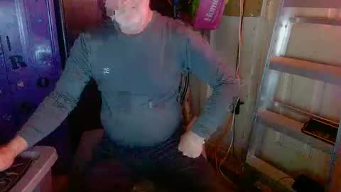 Mark online show from 9, 2, 2025