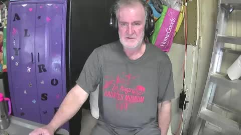 Mark online show from 25, 2, 2025