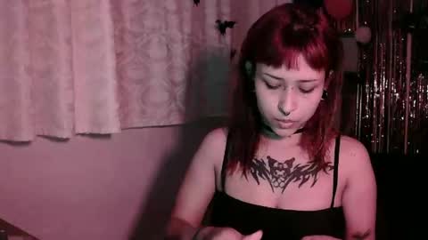 Snapshot of pussycatt666 chatting on 15, 11, 2025 Katiux online show from 15, 11, 2025