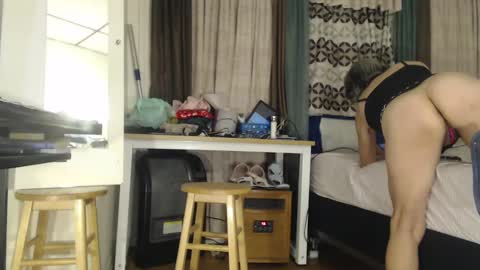 Snapshot of putiputi4u chatting on 25, 12, 2024 putiputi4u online show from 25, 12, 2024