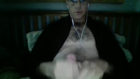 Snapshot of q2phq2ph chatting on 12, 10, 2025 q2phq2ph online show from 12, 10, 2025