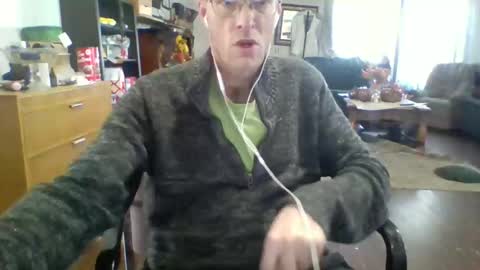 Snapshot of q2phq2ph chatting on 23, 10, 2025 q2phq2ph online show from 23, 10, 2025