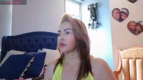 Queen And King online show from 1, 1, 2025