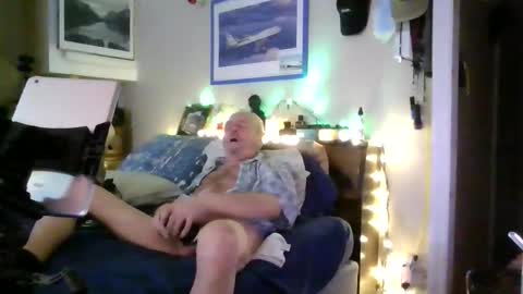 Snapshot of quantumorator chatting on 27, 2, 2026 Quantum Orator online show from 27, 2, 2026