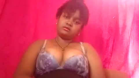 queen01love online show from 25, 11, 2025