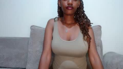 queen74890 online show from 16, 9, 2025