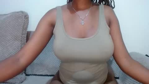 queen74890 online show from 26, 10, 2025