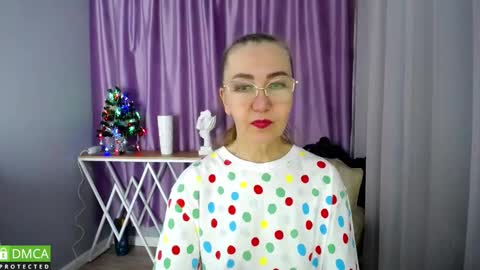 Snapshot of queen_a_n_i chatting on 4, 12, 2024 A N I  Ill be here on December 1st online show from 4, 12, 2024