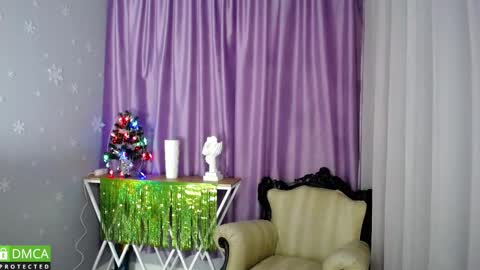 Snapshot of queen_a_n_i chatting on 13, 12, 2024 A N I  Ill be here on December 1st online show from 13, 12, 2024