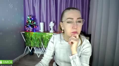 Snapshot of queen_a_n_i chatting on 4, 1, 2025 A N I  Ill be here on December 1st online show from 4, 1, 2025