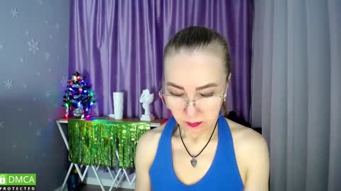 Snapshot of queen_a_n_i chatting on 14, 1, 2025 A N I  Ill be here on December 1st online show from 14, 1, 2025