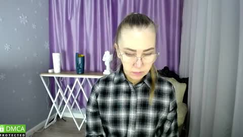 Snapshot of queen_a_n_i chatting on 26, 1, 2025 A N I  Ill be here on December 1st online show from 26, 1, 2025