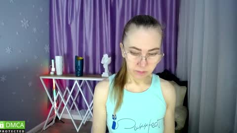 Snapshot of queen_a_n_i chatting on 28, 2, 2025 A N I  Ill be here on December 1st online show from 28, 2, 2025