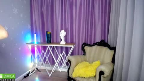 Snapshot of queen_a_n_i chatting on 15, 9, 2025 A N I  Ill be here on December 1st online show from 15, 9, 2025