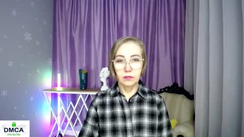 Snapshot of queen_a_n_i chatting on 28, 11, 2025 A N I Ill be here on December 1st online show from 28, 11, 2025