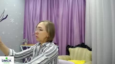 Snapshot of queen_a_n_i chatting on 8, 3, 2026 A N I Ill be here on December 1st online show from 8, 3, 2026