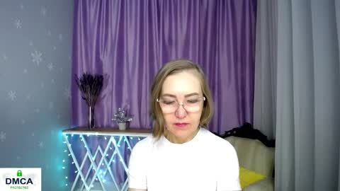 Snapshot of queen_a_n_i chatting on 21, 3, 2026 A N I Ill be here on December 1st online show from 21, 3, 2026