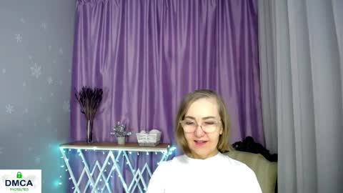 Snapshot of queen_a_n_i chatting on 30, 3, 2026 A N I Ill be here on December 1st online show from 30, 3, 2026