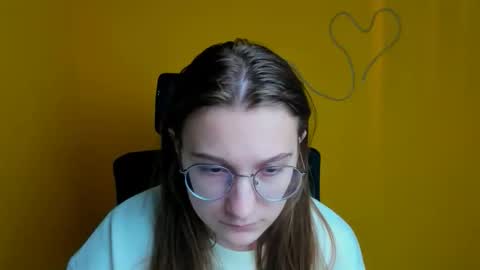 Snapshot of queen_amelie chatting on 10, 3, 2026 Amelie online show from 10, 3, 2026