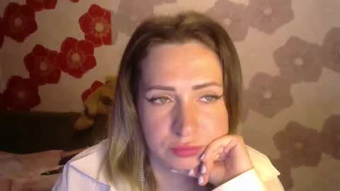 Queen Daenerys online show from 15, 9, 2025