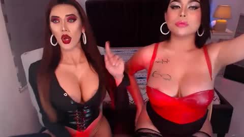 Snapshot of queen_destroyerx chatting on 19, 12, 2024 MAGDA online show from 19, 12, 2024