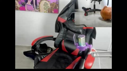 queen_findom1 online show from 15, 1, 2026