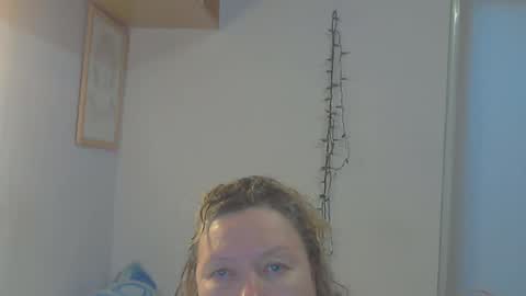 Snapshot of queen_jane8 chatting on 5, 12, 2024 queen_jane8 online show from 5, 12, 2024