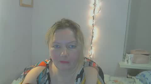 Snapshot of queen_jane8 chatting on 16, 12, 2024 queen_jane8 online show from 16, 12, 2024