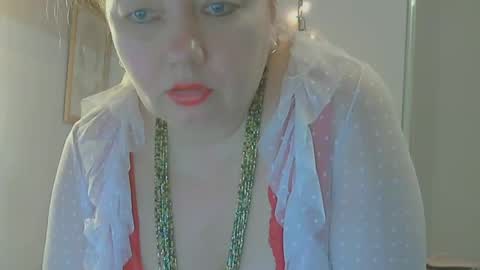 Snapshot of queen_jane8 chatting on 24, 12, 2024 queen_jane8 online show from 24, 12, 2024