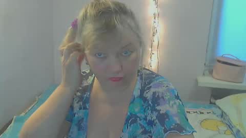 Snapshot of queen_jane8 chatting on 10, 2, 2025 queen_jane8 online show from 10, 2, 2025
